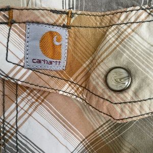 Men’s Carhartt snap down.